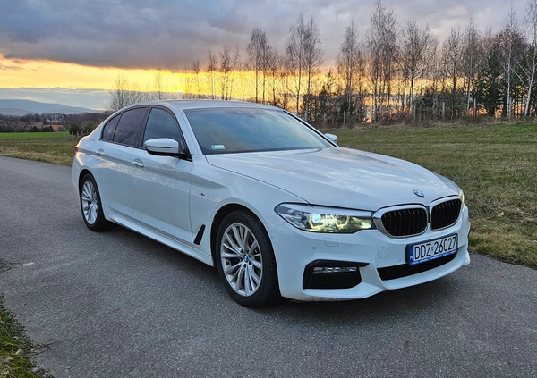 BMW Seria 5 cena 124999 przebieg: 132000, rok produkcji 2017 z Dzierżoniów małe 67